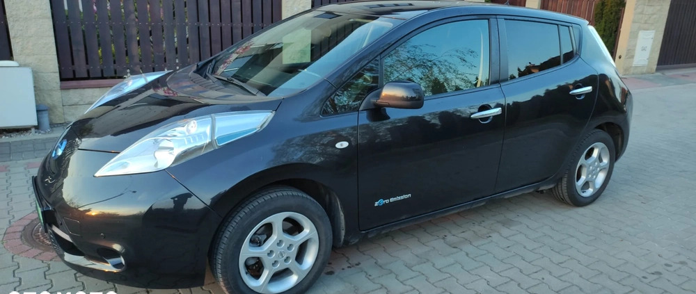 Nissan Leaf cena 43777 przebieg: 70000, rok produkcji 2016 z Człopa małe 466